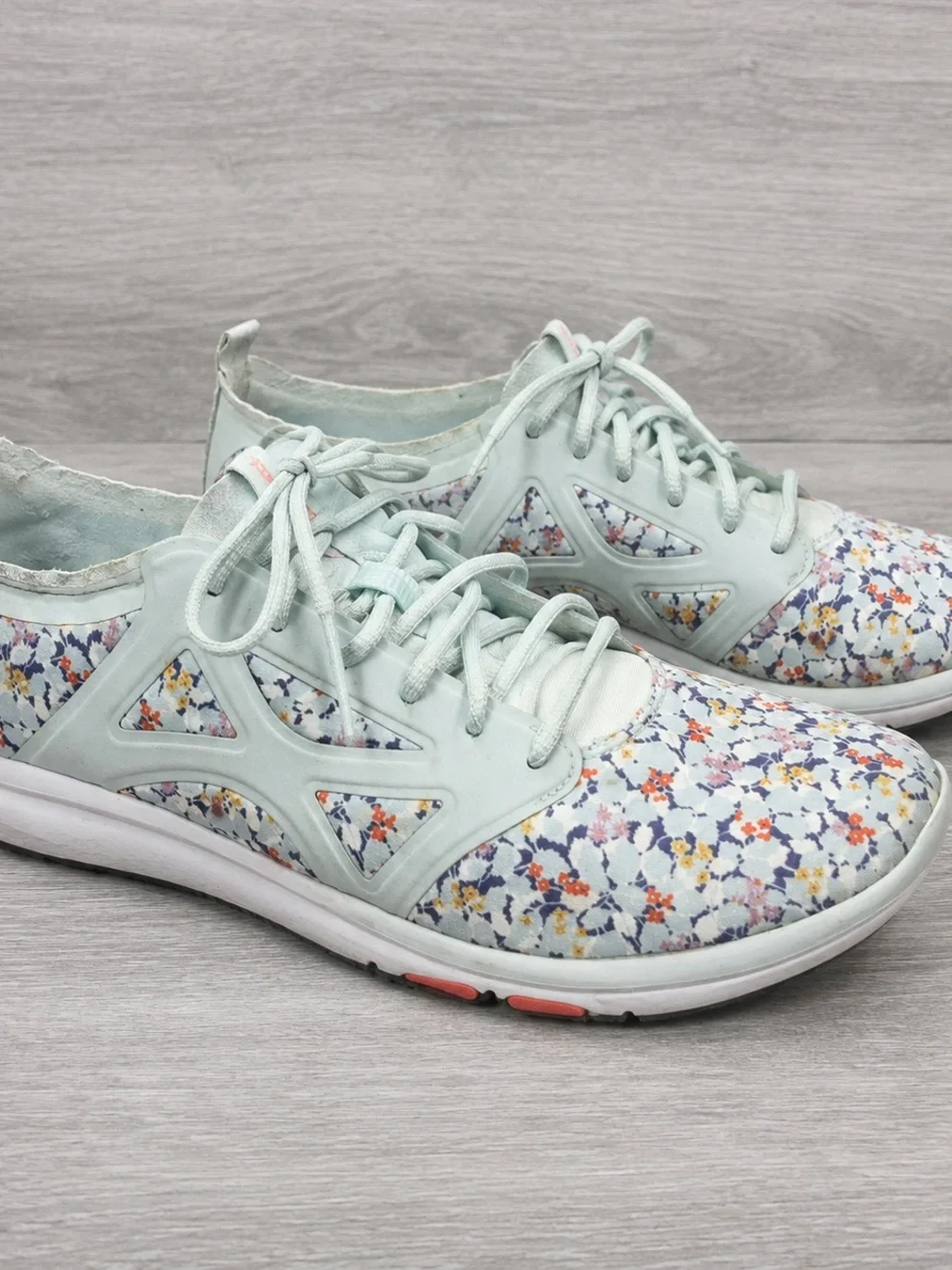 ASICS Fit Yui Women’s Size 10 Shoes Sneakers Casual Athletic Floral Mint Green